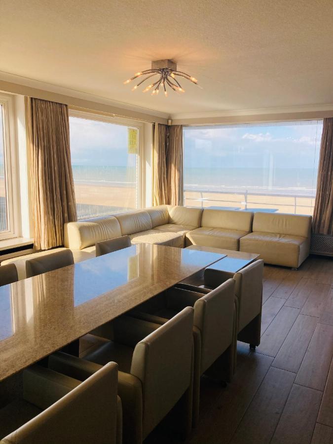 Very Spacious Family Apartment With Seaview T16 오스텐드 외부 사진