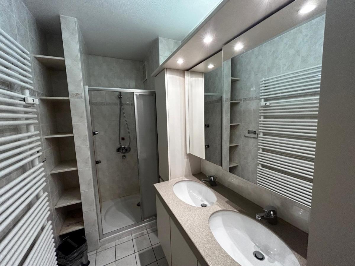 Very Spacious Family Apartment With Seaview T16 오스텐드 외부 사진